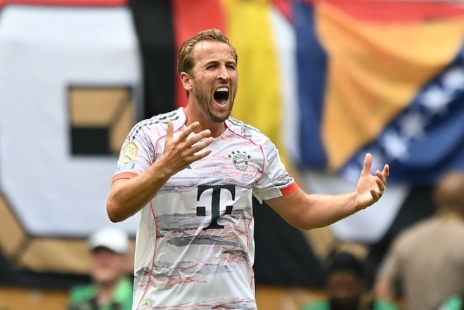 Today's football match schedule with the focus on the match between Bayern Munich and Dortmund. Photo: AFP