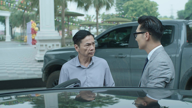 NSND Trung Anh trong mot canh quay cung Manh Truong phim “Lan ranh“. Anh: VFC