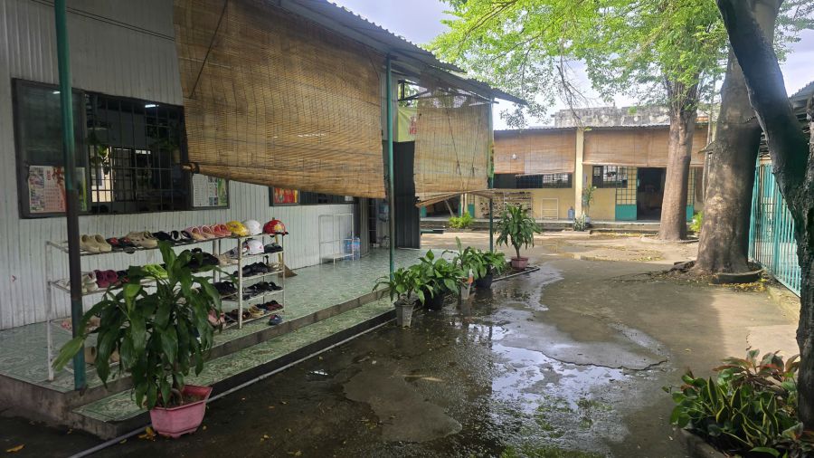 Coronation classes at Dong An Primary School, Tan Dong Hiep Ward, Ho Chi Minh City. Photo: Dinh Trong