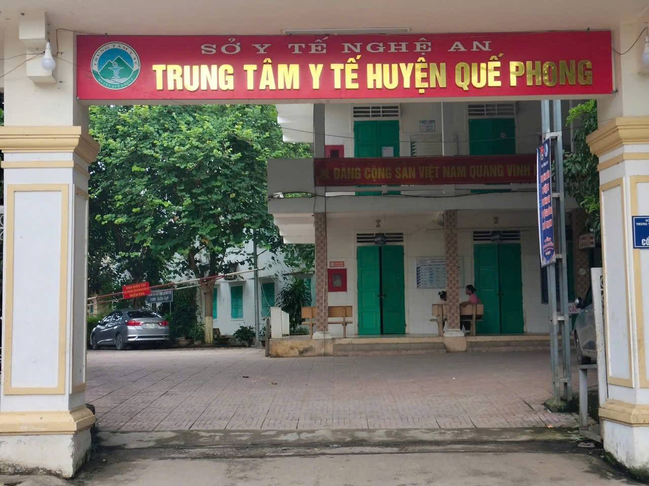 Trung tâm Y tế Quế Phong, Nghệ An, nơi có một bác sĩ trưởng khoa bị kỷ luật khiển trách sau khi bị tố cáo. Ảnh: Ngọc Anh