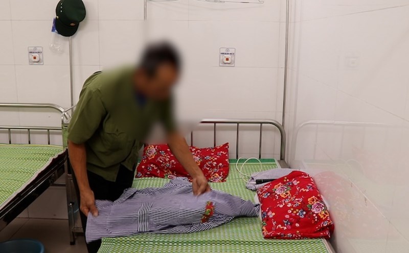 The man panicked when he discovered a parasitic worm in his brain causing convulsions and paralysis.