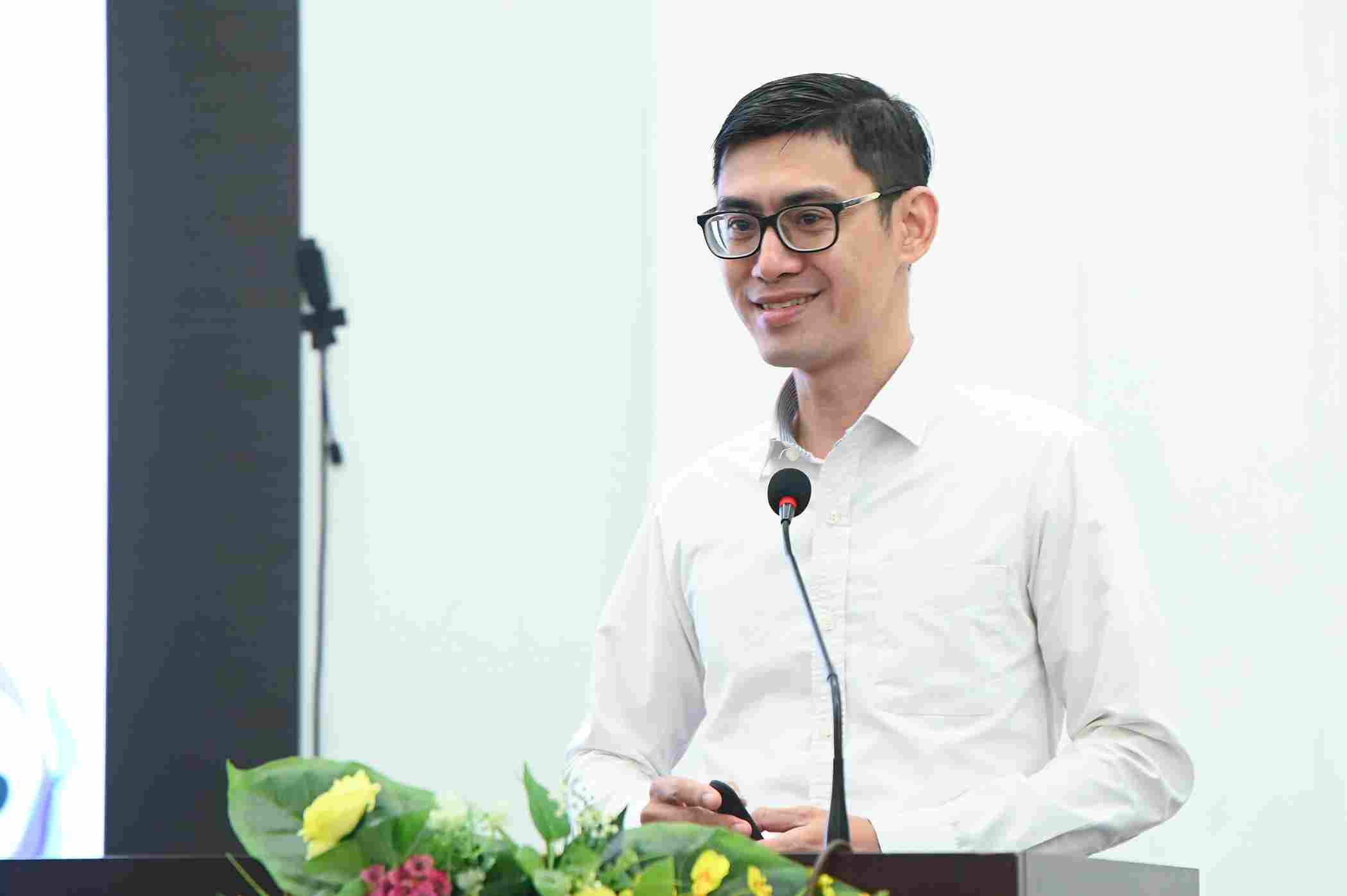 Cac chuyen gia bao cao tai Dien dan. Anh: BTC.