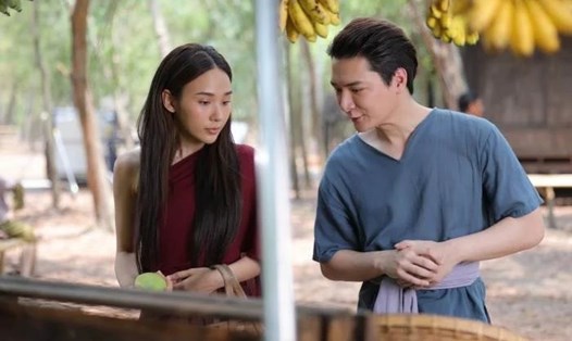 Bom tấn Thái Lan “Tình người duyên ma 2025”. Ảnh: CGV.