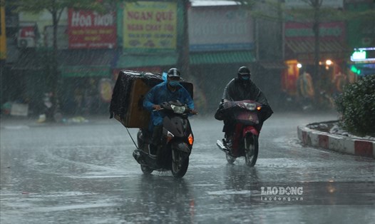 Dự báo thời tiết Hà Nội chuyển mưa, giảm nhiệt khi đón không khí lạnh. Ảnh: Thanh Chân