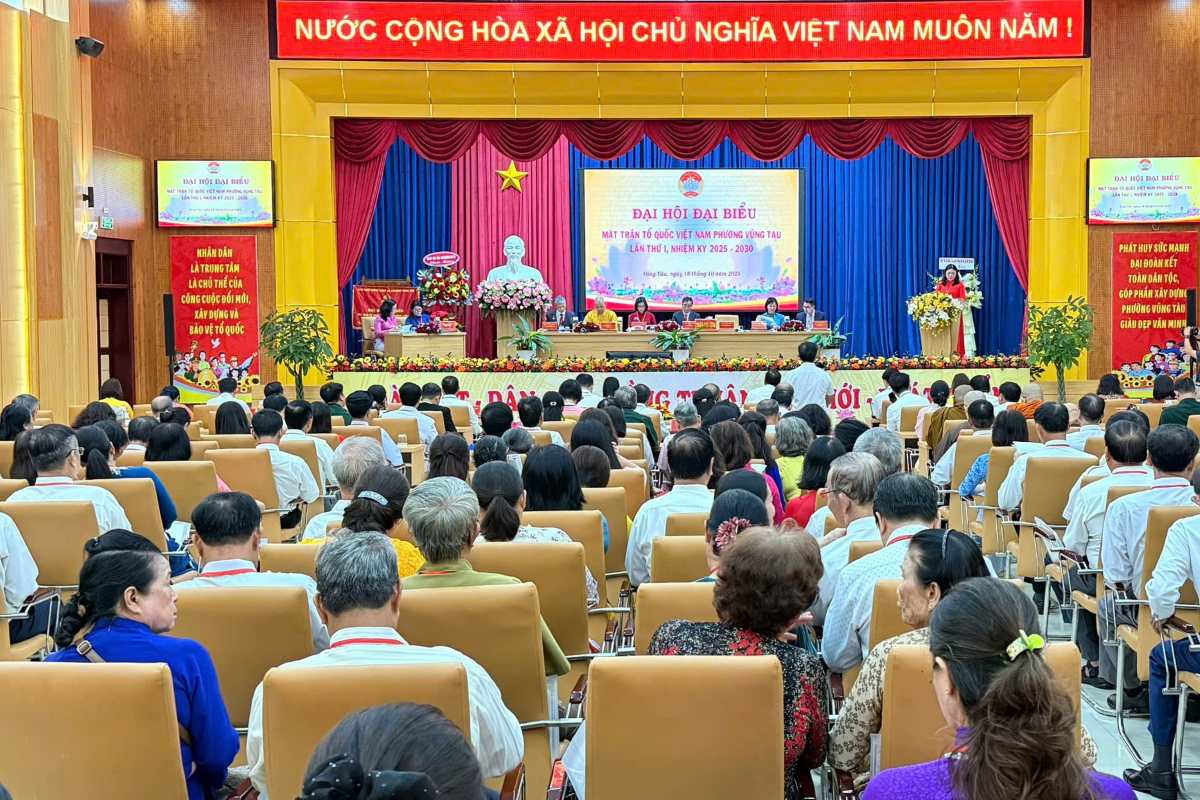 2025-2030 임기 제1차 Vung Tau 구 베트남 조국전선 대표자 대회 전경. 사진: Thanh An