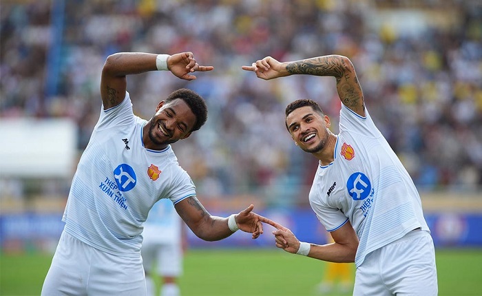 Xuan Son and Hoang Hen are expected to form a "close" duo in the Vietnam national team's attack in the coming time. Photo: VPF