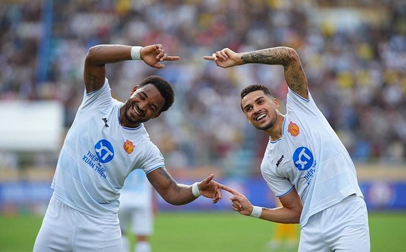 Xuan Son and Hoang Hen are expected to form a "close" duo in the Vietnam national team's attack in the coming time. Photo: VPF