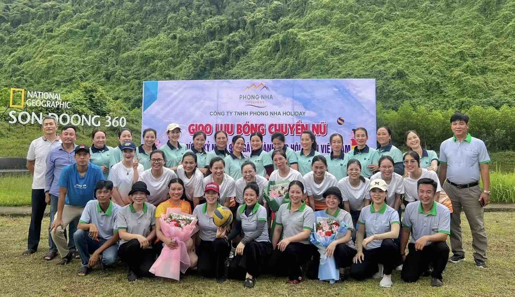 A large number of union members and workers of the company participated in the activities. Photo: Quang Tri Trade Union