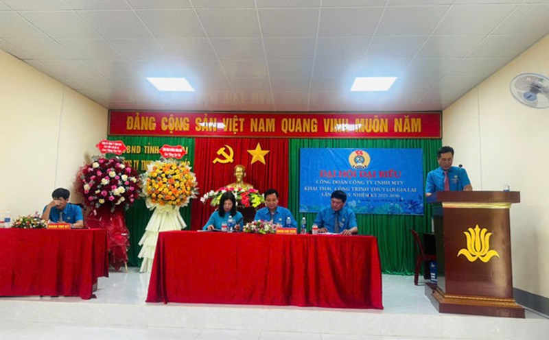 The Trade Union of Gia Lai Irrigation Works Exploitation Company Limited accompanies and protects the rights of workers and employees. Photo: Thanh Tuan