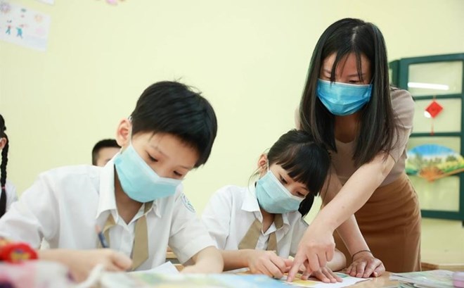 According to the recently passed resolution, there are more than 25,500 education and training career positions in Khanh Hoa province. Photo: Phuong Linh