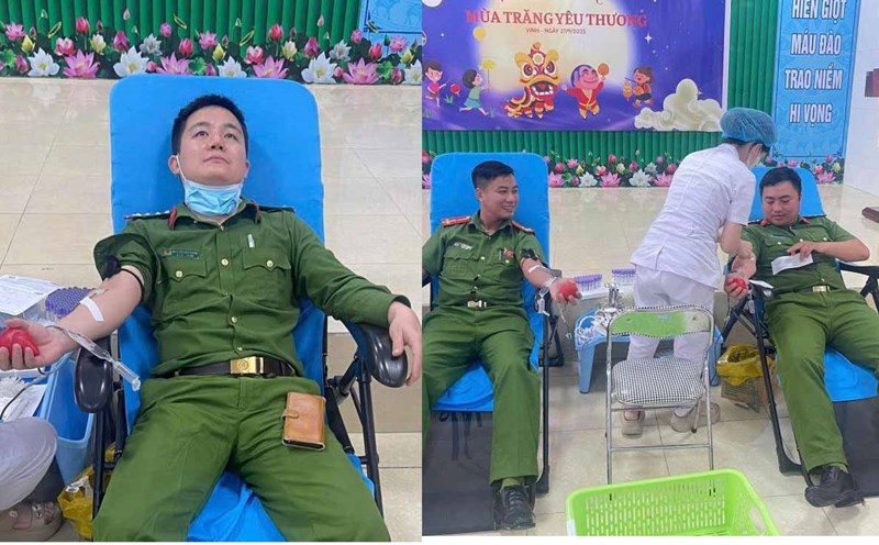 3 officers of Duc Quang Commune Police donated blood to save lives. Photo: Ha Tinh Police.
