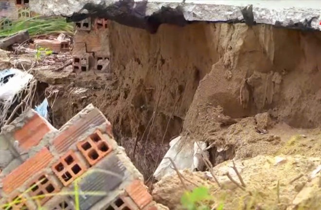 Công bố tình huống khẩn cấp sạt lở bờ sông ở Tây Ninh