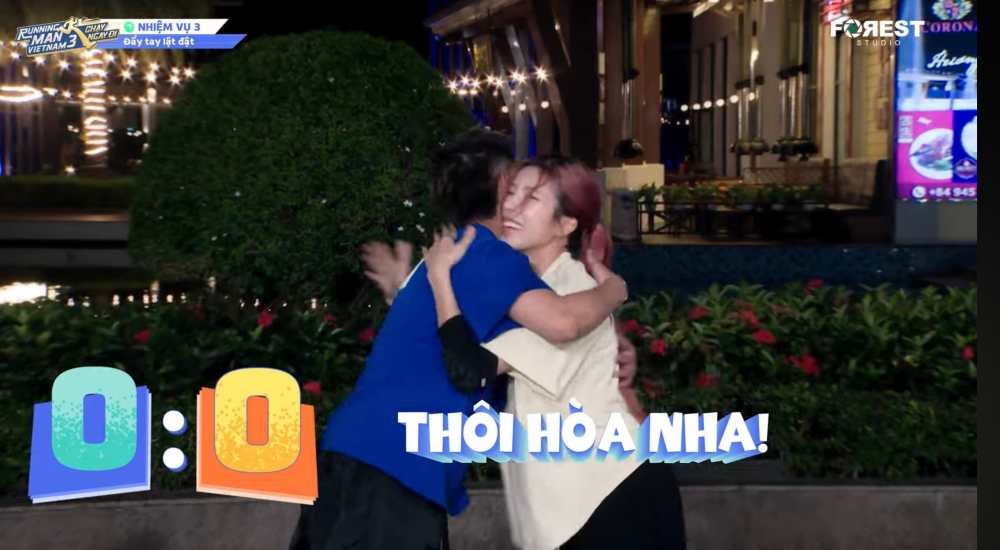 Quan A.P dau hoa voi Trang Phap. Anh: Cat tu video
