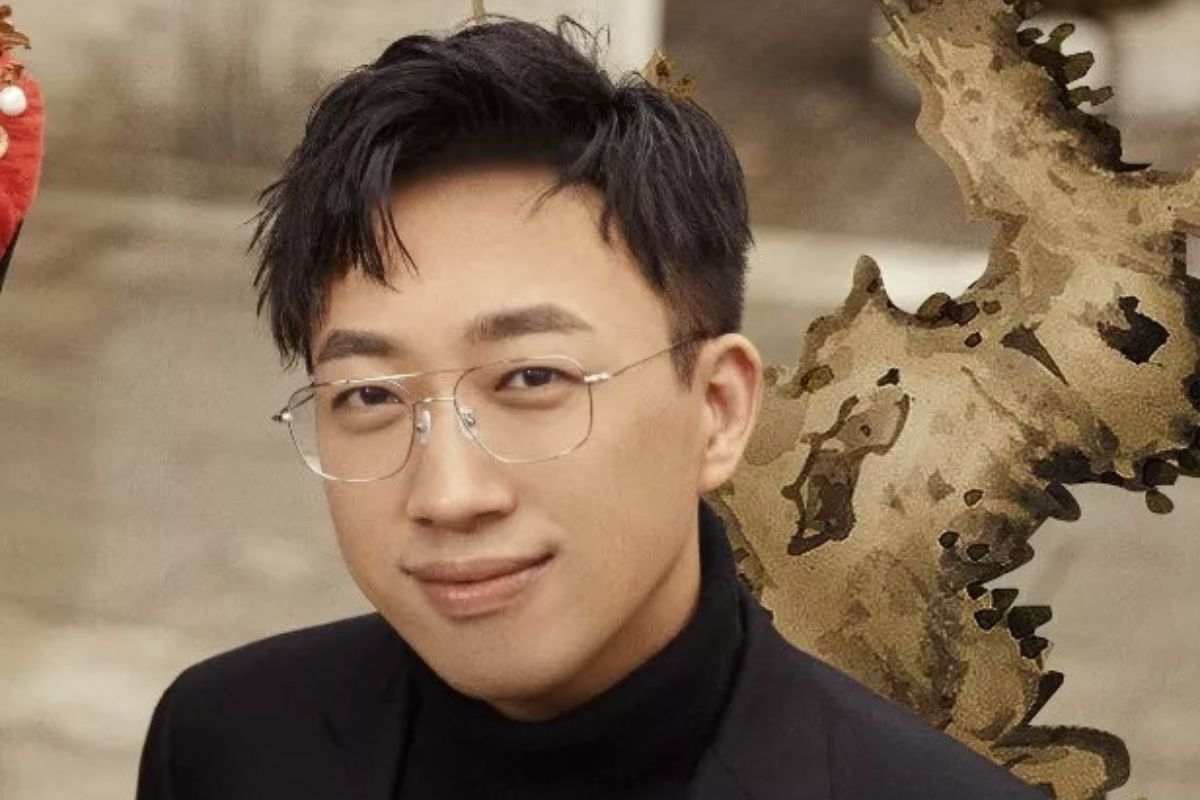 Screenwriter and producer Vu Chinh. Photo: Hoan Ngu