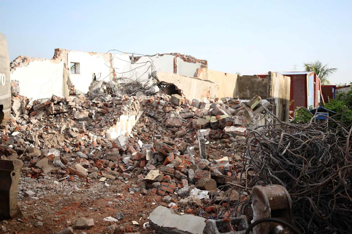 Hai An Ward People's Committee enforces the first phase of the investment project to build Ring Road 2 section Tan Vu - Hung Dao - Bui Vien road. Photo: Khuong Hai An, Hai Phong