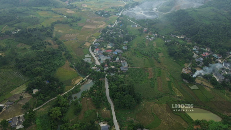 Mot goc cua thon Ban Cam, xa Phong Hai (tinh Lao Cai) tu tren cao. Anh: Dinh Dai