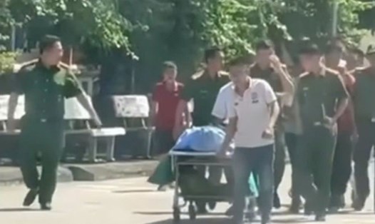 Nam sinh lớp 12 bị bạn đâm tử vong. Ảnh: Người dân cung cấp