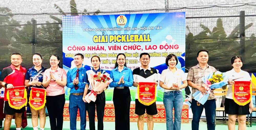 Hoi An Tay Ward Union and Hoi An Ward Union, Da Nang City jointly organized the Pickleball Tournament for Workers, Civil Servants, and Laborers in 2025. Photo: Da Nang Trade Union