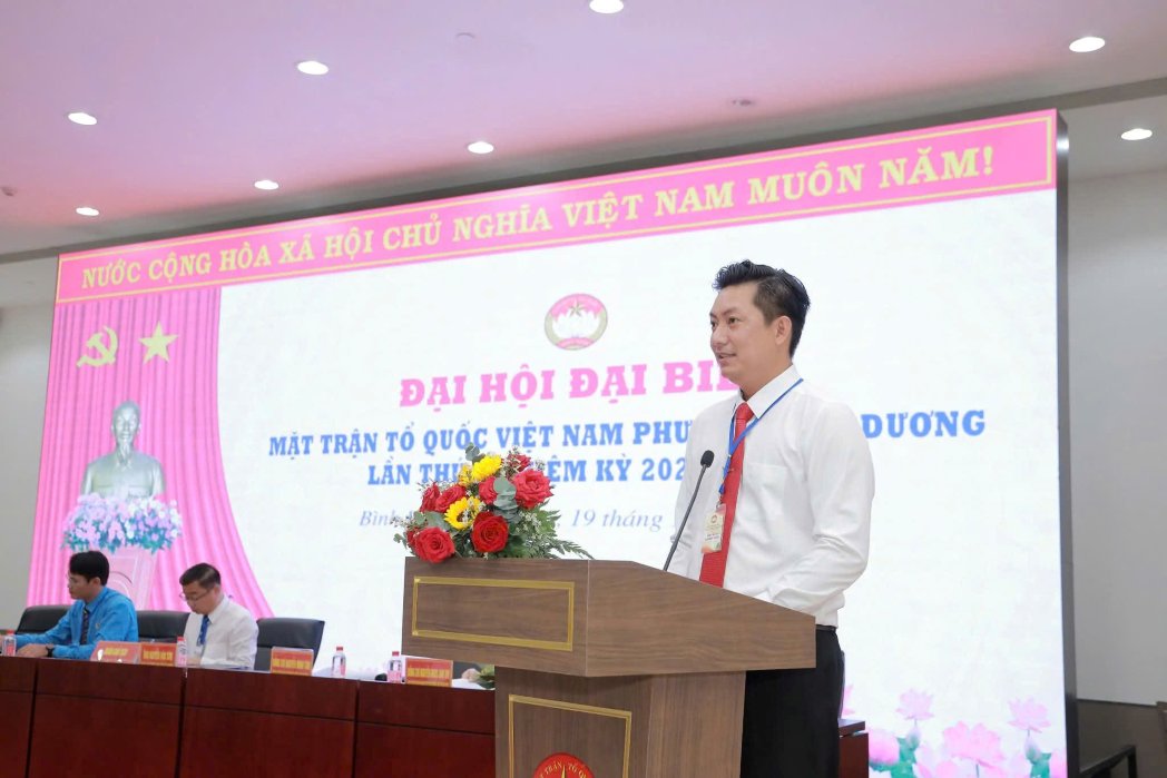 Mr. Nguyen Minh Tam was re-elected Chairman of the Vietnam Fatherland Front Committee of Binh Duong ward. Photo: Provided by the Vietnam Fatherland Front Committee of Binh Duong Ward