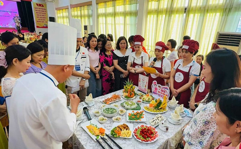 View of the Food Competition. Photo: Uong Bi Thermal Power Company Trade Union