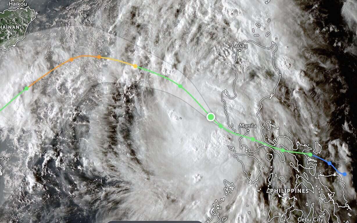 Storm No. 12 has entered the East Sea. Photo: Zoom Earth