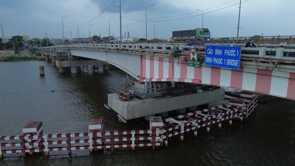 Cau Binh Phuoc 1 – cay cau duy nhat tren song Sai Gon chua dat chuan thong thuyen truoc khi duoc nang cao.