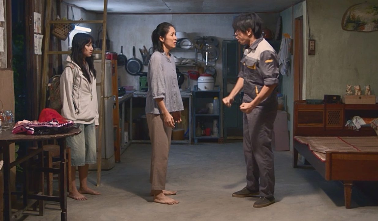 Thai Hoa et Le Phuong dans le film Downstream War. Photo : VieON.