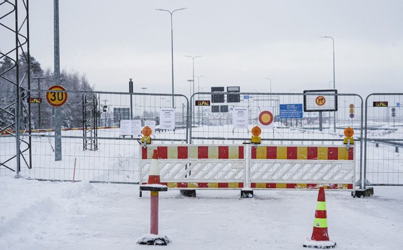 La estacion de control fronterizo de Vaalimaa entre Finlandia y Rusia cierra el 7 de diciembre de 2023. Foto: AFP