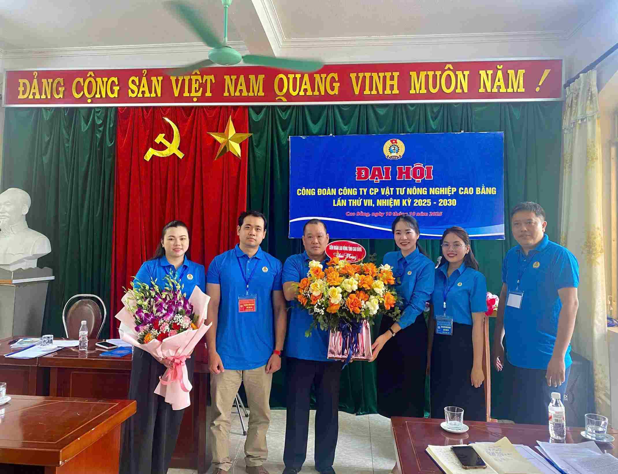 Ban Chap hanh Cong doan co so Cong ty. Anh: Dam Tu