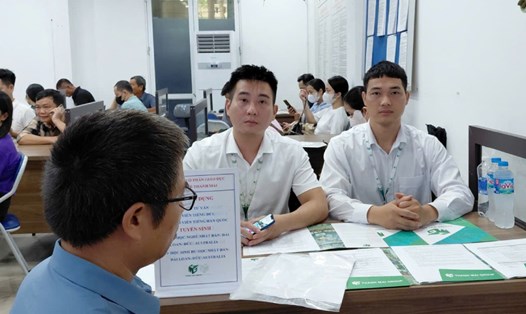 Nhiều lao động ngoài 40 tuổi mất việc khó khăn khi tìm cơ hội việc làm mới. Ảnh: Quỳnh Chi