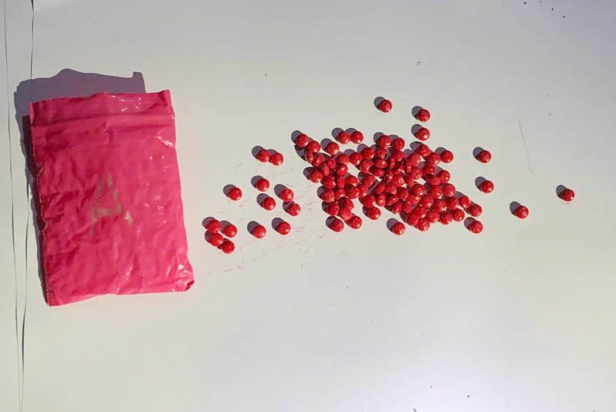 Tang vat ma tuy bi thu giu. Anh: Cong an Ha Tinh.