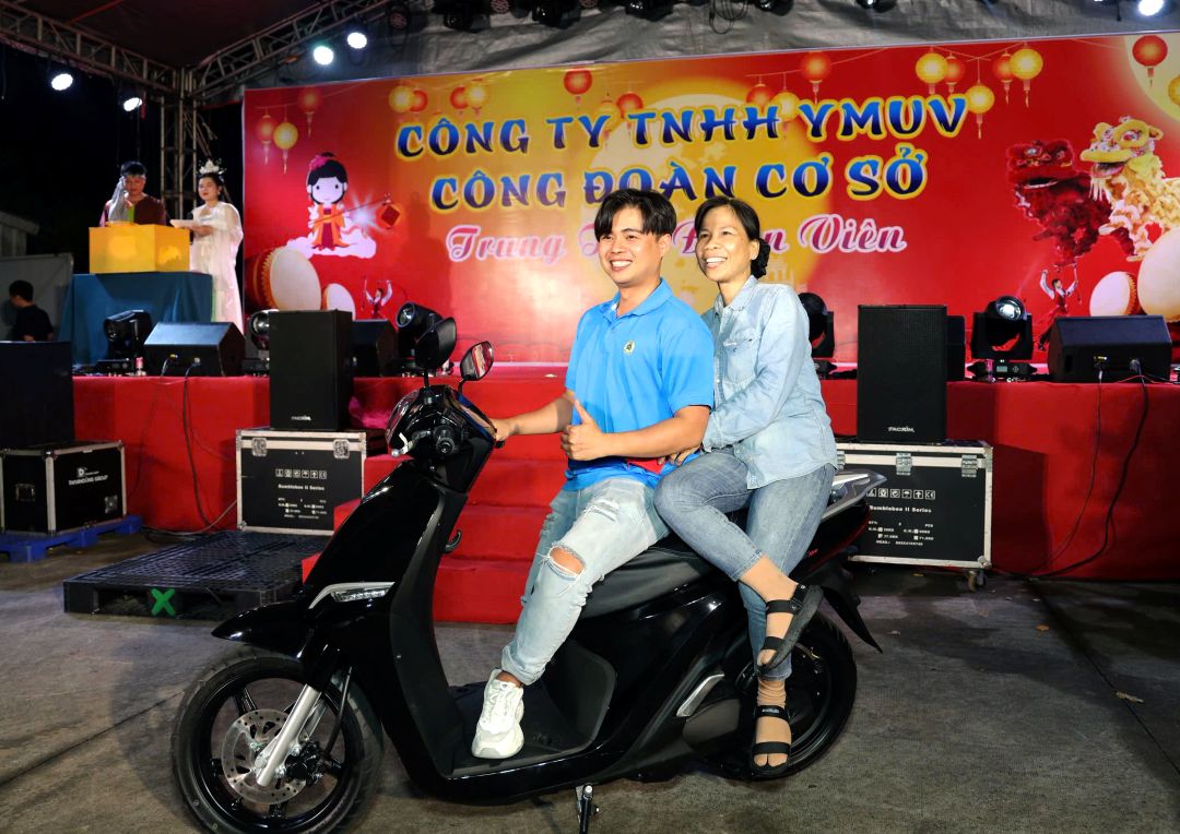 Phan thuong danh cho nguoi boc tham trung giai dac biet. Anh: Thanh Mai