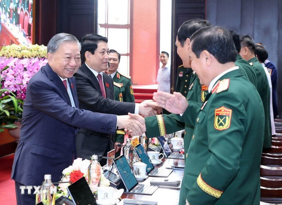 General Secretary To Lam and President Luong Cuong with delegates at the congress. Photo: VNA