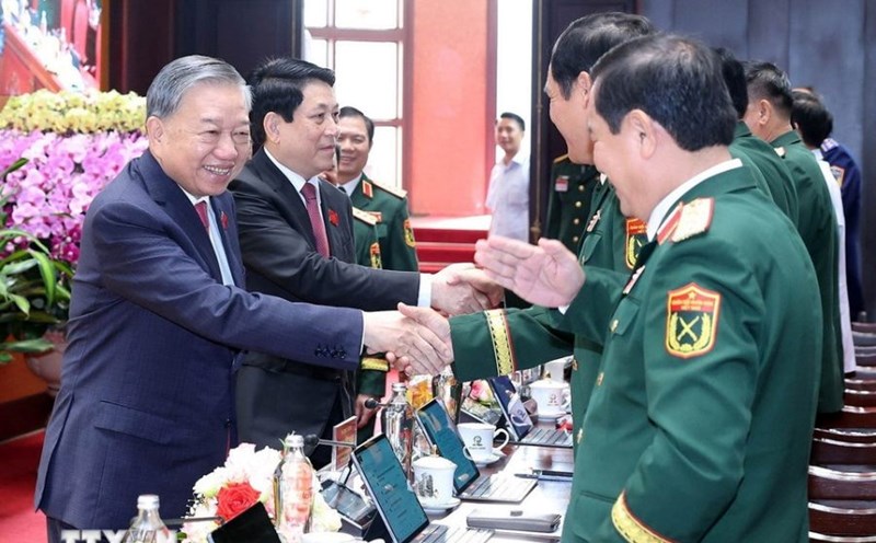 General Secretary To Lam and President Luong Cuong with delegates at the congress. Photo: VNA