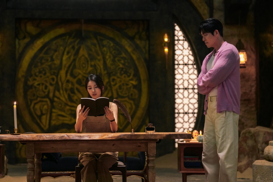 Suzy, Kim Woo Bin in the film. Photo: Netflix