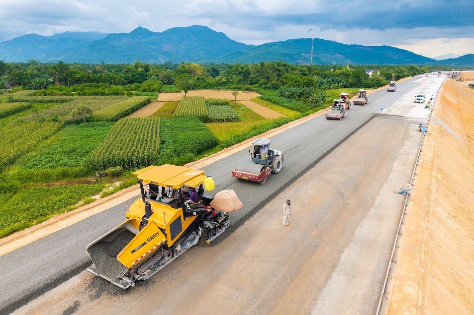 Quang Ngai - Hoai Nhon Expressway Project (dans le cadre du projet de construction de la construction de l'Expressway North -South East, l'Est, 2021-2025), a une longueur totale de plus de 88 km. Photo: Vien Nguyen