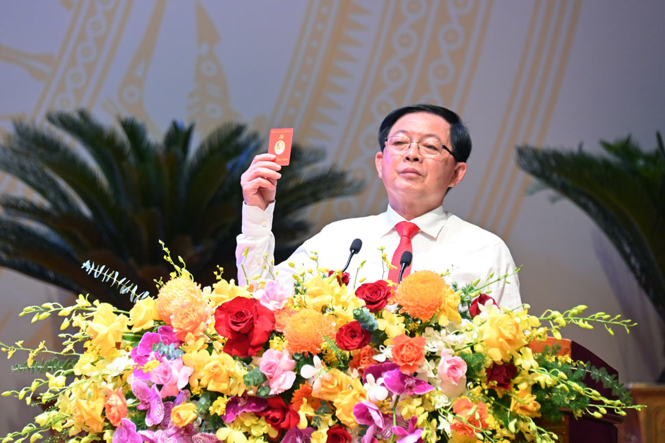 Mr. Ho Quoc Dung - Member of the Party Central Committee, Secretary of the Gia Lai Provincial Party Committee - chaired the ad lit session. Photo: Organizing Committee