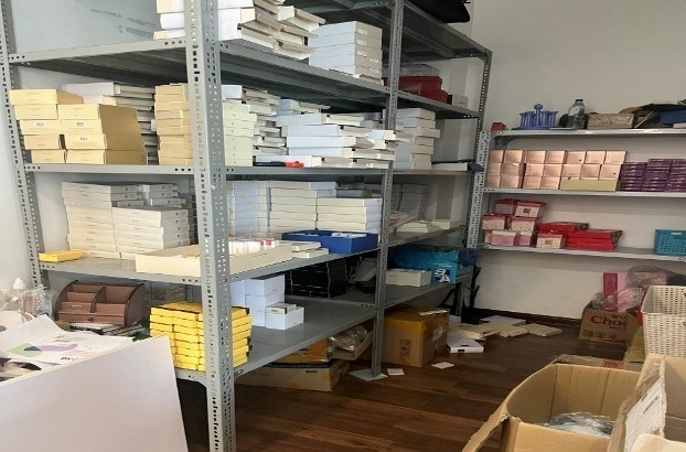 El hogar de la Sra. Le Hoang H no esta registrado para establecer un hogar empresarial. Foto: Policia de la ciudad de Hai Phong