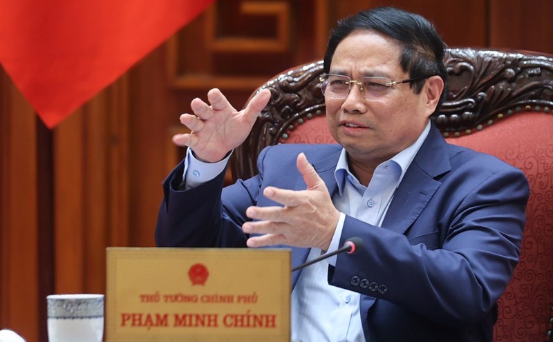 Prime Minister Pham Minh Chinh directed the promotion of railway projects, development of social housing; remove obstacles, and operate local government at both levels. Photo: Nhat Bac