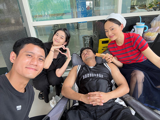Lan Phuong he lo hau truong “Tu chien tren khong“. Anh: Nghe si cung cap