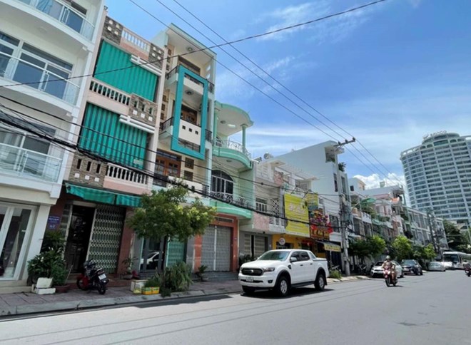 Chu tich Khanh Hoa Nguyen Khac Toan yeu cau lam ro co so phap ly vu thu hoi dat mo rong tru so tinh. Anh: Quang Duc 