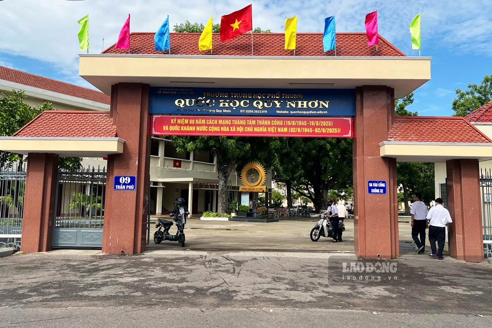 Quoc Hoc Quy Nhon High School (Quy Nhon Ward, Gia Lai). Photo: Hoai Phuong