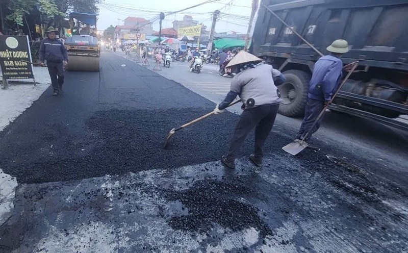 Phuòng Thien Huong reforma la carretera elevada. Foto: Cỏng thong tin phuòng Thien Huong Hai Phong
