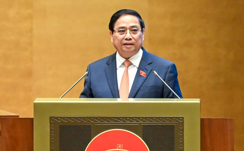 Politburo member and Prime Minister Pham Minh Chinh said that he had submitted to the Politburo for comments on handling 5 weak banks. Photo: Pham Dong