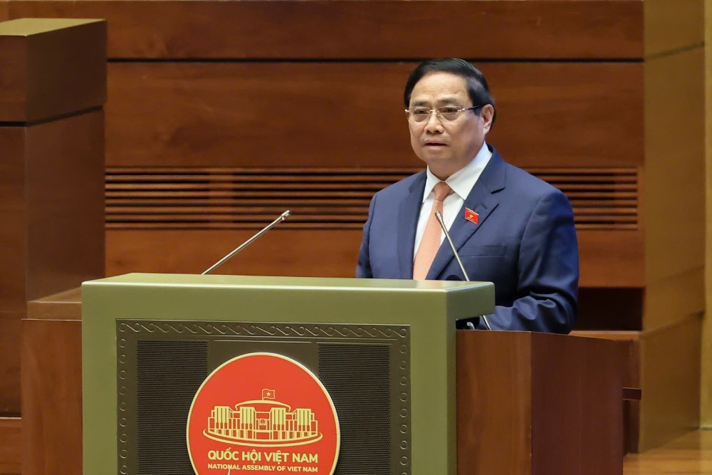 Politburo member and Prime Minister Pham Minh Chinh emphasized the need for breakthrough mechanisms and policies to effectively exploit marine space, outer space, and underground space. Photo: Pham Dong