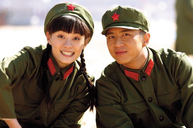 Dang Sieu va Ton Le hop tac chung trong phim “Hanh phuc tua nhu hoa“. Anh: Nha san xuat