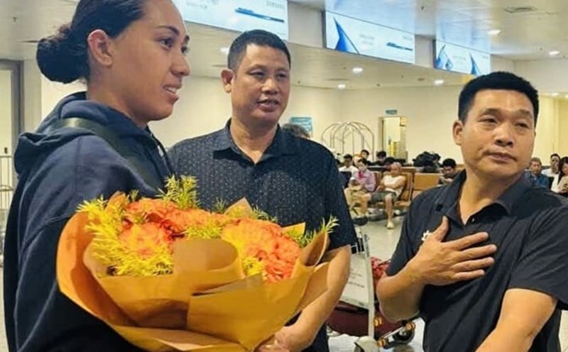 La jugadora extranjera estadounidense es una de las jugadoras del equipo de voleibol femenino de Hanoi en la final de la liga nacional A 2025. Foto: Tran Hien