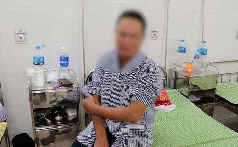 Paciente masculino se sorprende al descubrir una infeccion por granizo en el higado.