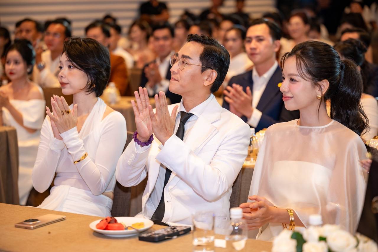 The cast of the movie Red Rain. Photo: Organizing Committee.