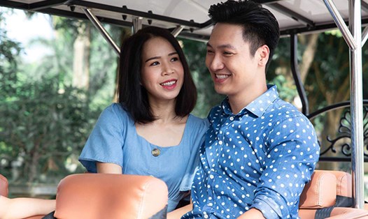 Mạnh Trường và bà xã. Ảnh: Nghệ sĩ cung cấp